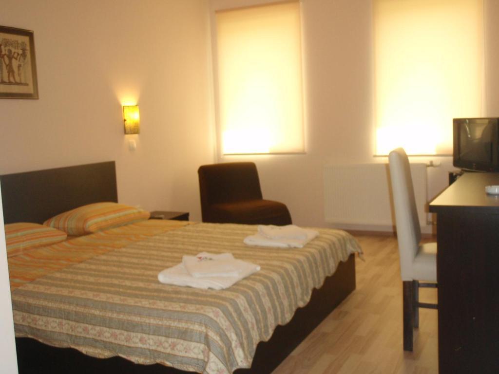 Hotel Aldi Cagllavice Cameră foto
